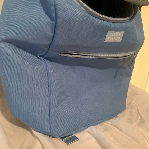 I am selling a June Shine cooler backpack - Picture 5 of 5